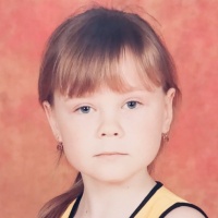 Egg donor Wavy dark blond hair ID 467165