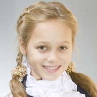 Egg donor Wavy middle blond hair ID 465899