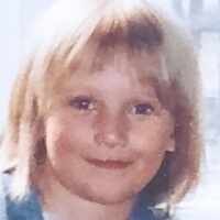 Egg donor Straight middle blond hair ID 333847