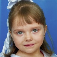 Egg donor Wavy middle blond hair ID 474314