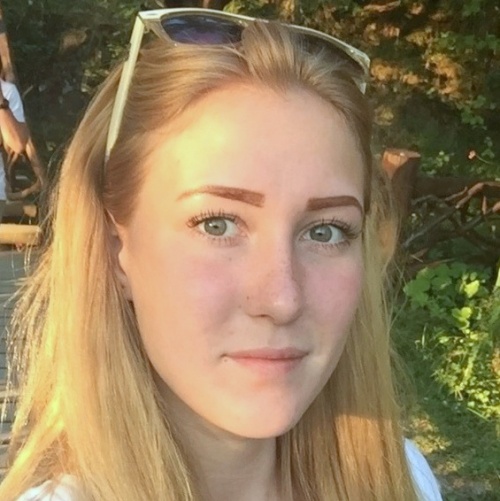 Egg donor Greyish-green eyes ID 409253
