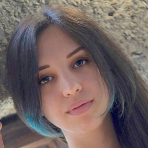 Egg donor Brown eyes ID 425396