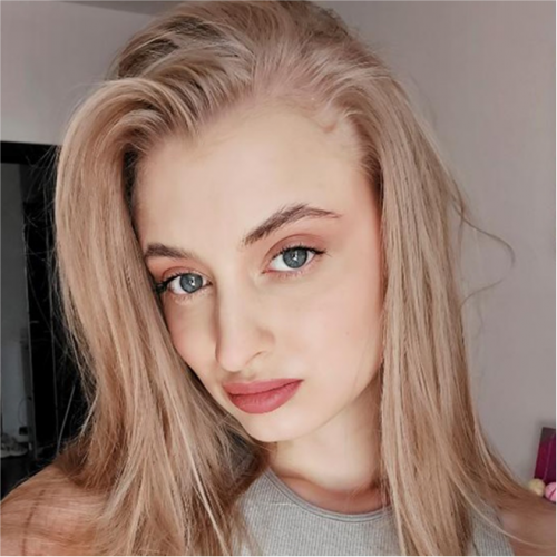 Egg donor Blue eyes ID 429148