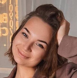 Egg donor Greyish-blue eyes ID 464493