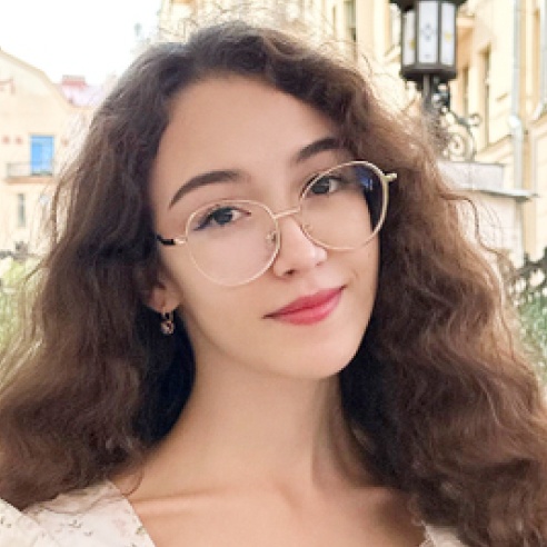 Egg donor Brown eyes ID 472462