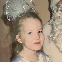 Egg donor Wavy dark blond hair ID 421173